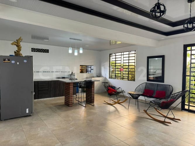 Casa de 5 alcobas en venta en San Gregorio, Villavicencio, 270 m² · foto 4 de 15