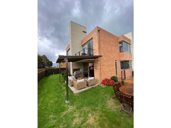 Casa de 3 alcobas en venta en Fonquetá, Chía, 254 m² · foto 5 de 24
