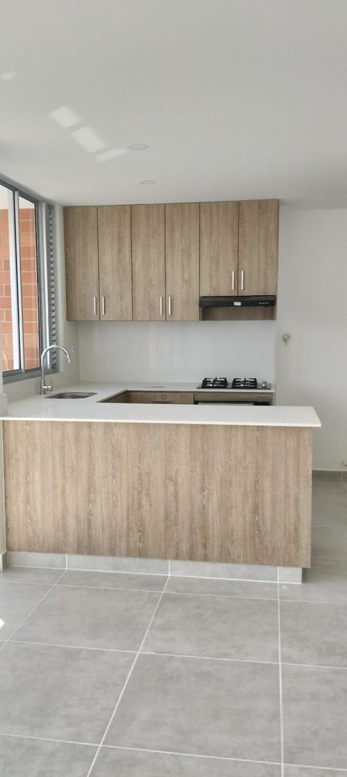 Apartamento de 3 alcobas en venta en Centro, Rionegro, 92 m² · foto 7 de 16