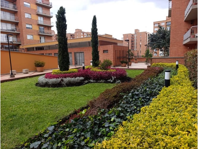 Apartamento de 4 alcobas en venta en Ciudad Salitre Oriental, Bogotá, 138 m² · foto 3 de 23