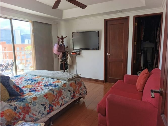 Apartamento de 4 alcobas en venta en Ciudad Salitre Oriental, Bogotá, 138 m² · foto 11 de 23