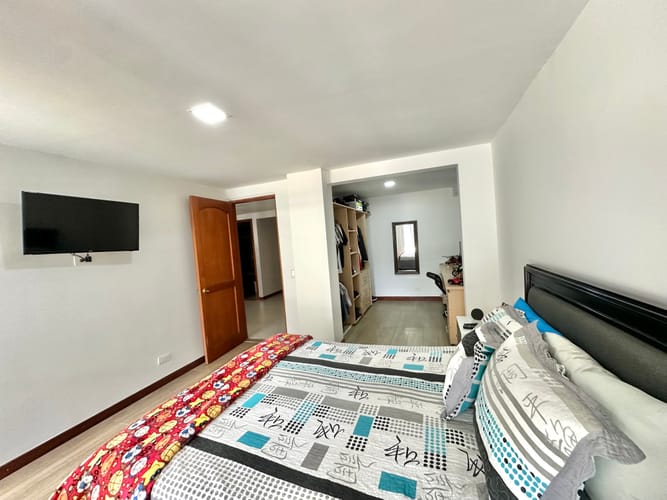 Casa de 6 alcobas en venta en Mugá, Envigado, 330 m² · foto 18 de 24