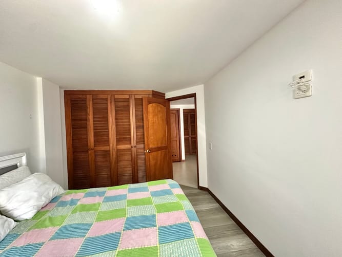 Casa de 6 alcobas en venta en Mugá, Envigado, 330 m² · foto 19 de 24