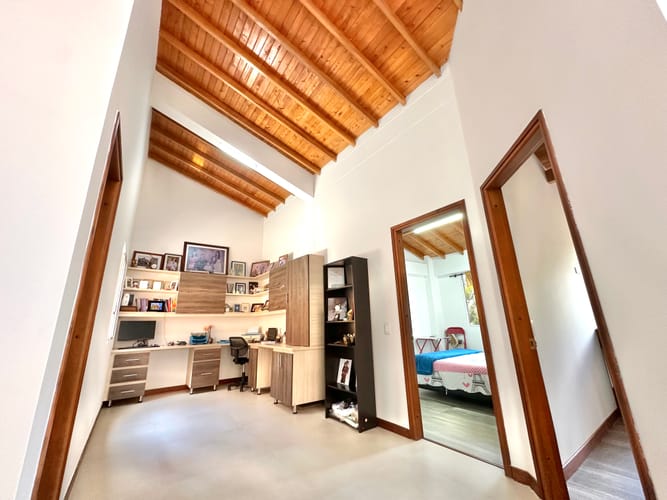 Casa de 6 alcobas en venta en Mugá, Envigado, 330 m² · foto 24 de 24