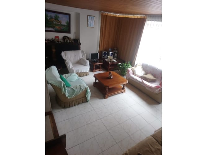 Casa en venta en Lisboa, Bogotá · foto 2 de 18