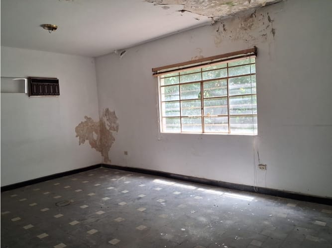 Casa de 10 alcobas en venta en Santa Teresita, Cali, 528 m² · foto 3 de 15