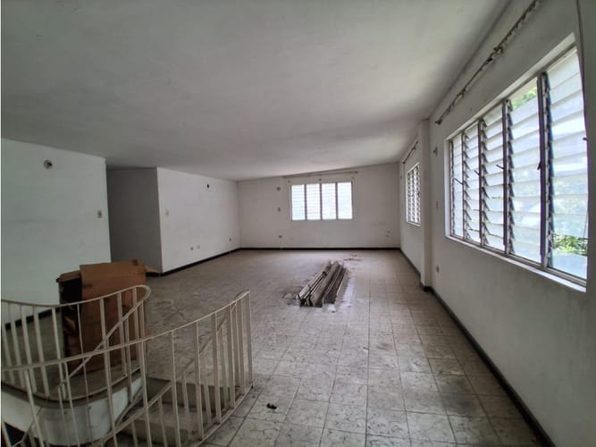Casa de 10 alcobas en venta en Santa Teresita, Cali, 528 m² · foto 11 de 15