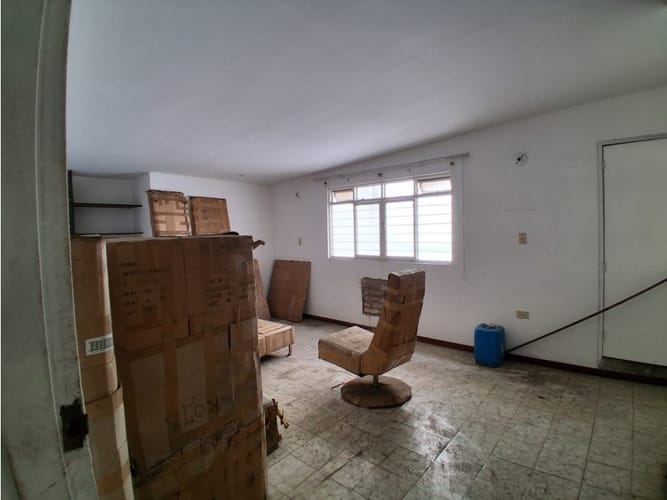 Casa de 10 alcobas en venta en Santa Teresita, Cali, 528 m² · foto 14 de 15