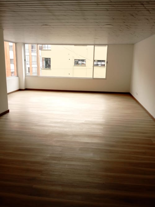 Apartamento de 3 alcobas en venta en Galerias, Bogotá, 110 m² · foto 2 de 24