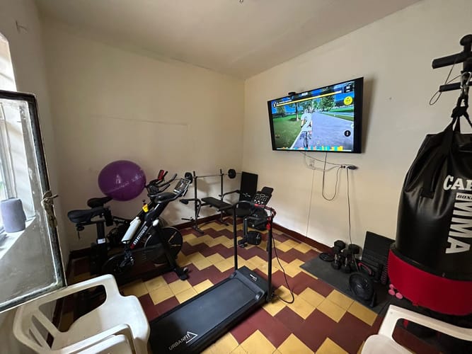 Casa de 10 alcobas en venta en Garcia Rovira, Bucaramanga, 260 m² · foto 4 de 9