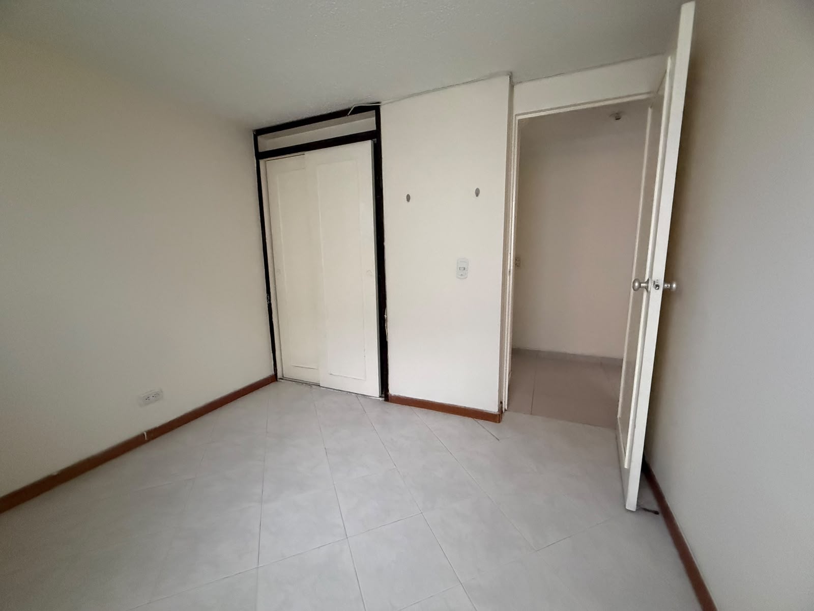 Apartamento en venta en Modelia, Bogotá · foto 8 de 16