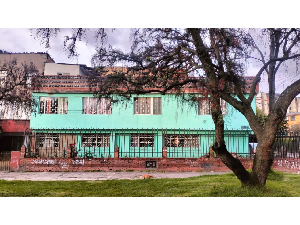 Casa en venta en Jorge Gaitan Cortes, Bogotá · foto 3 de 7
