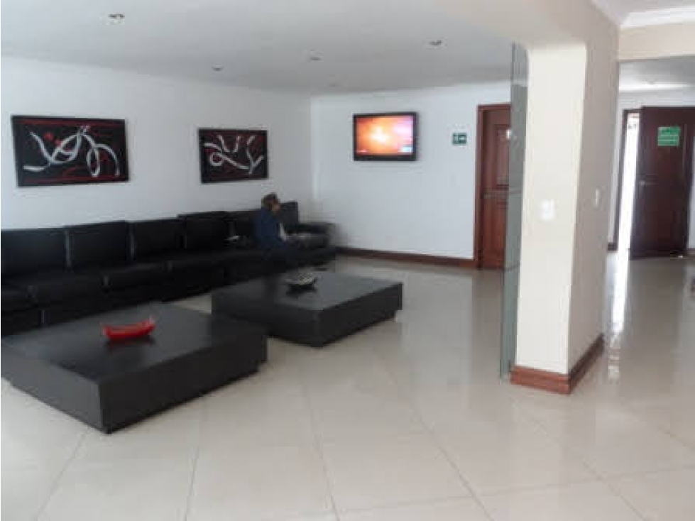 Casa en venta en Santa Paula, Bogotá · foto 8 de 23