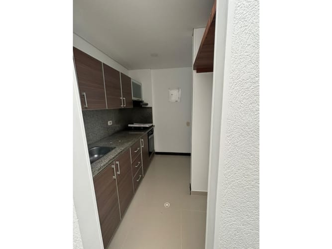 Casa de 4 alcobas en venta en El Castillo, Jamundí, 137 m² · foto 4 de 24