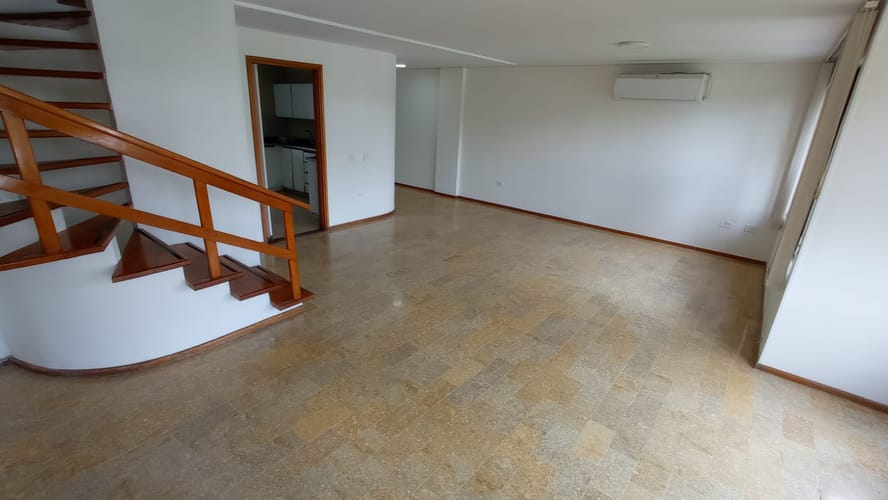 Oficina en arriendo en La Aguacatala, Medellín, 170 m² · foto 2 de 15