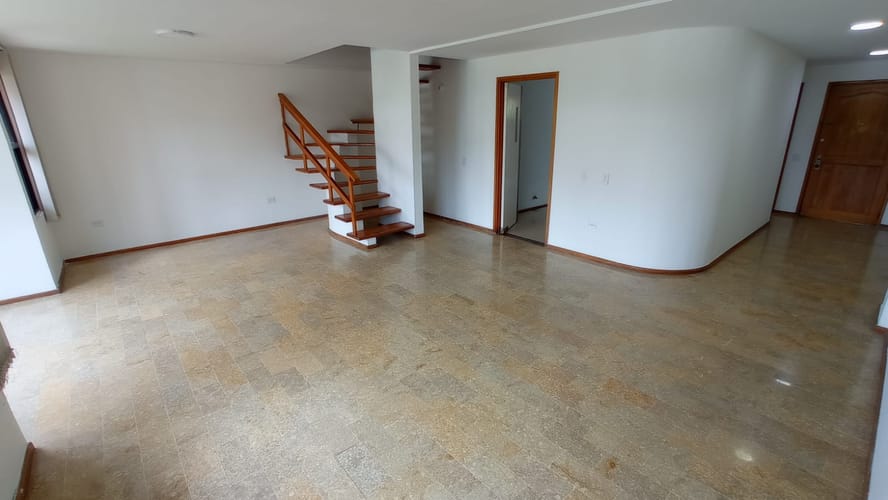 Oficina en arriendo en La Aguacatala, Medellín, 170 m² · foto 3 de 15