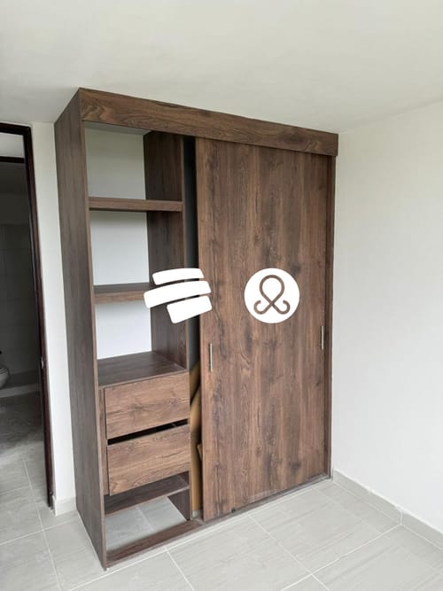 Apartamento de 2 alcobas en venta en La Estancia, Madrid, 47 m² · foto 4 de 12