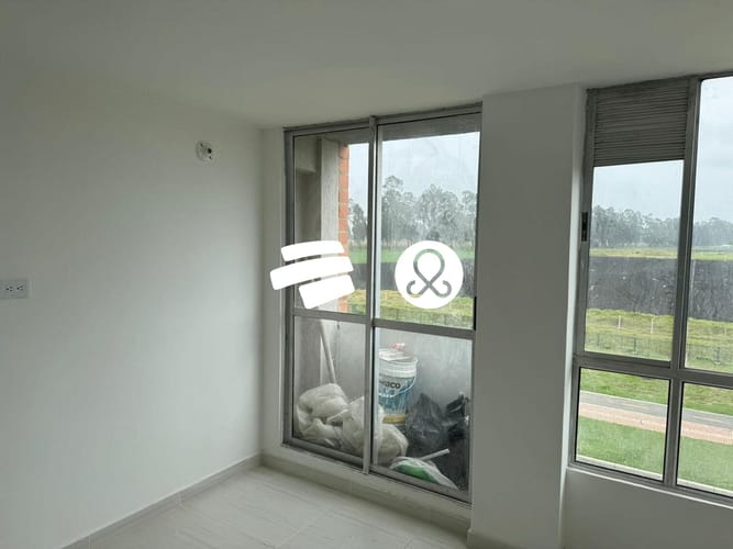 Apartamento de 2 alcobas en venta en La Estancia, Madrid, 47 m² · foto 7 de 12