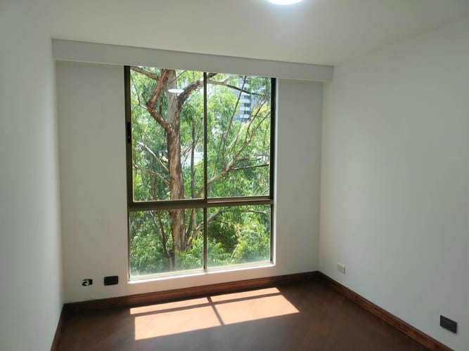 Apartamento de 2 alcobas en arriendo en Patio Bonito, Medellín, 82 m² · foto 8 de 13