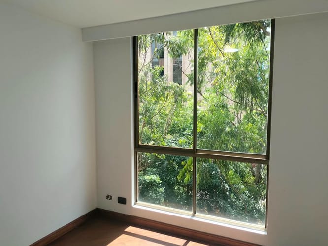 Apartamento de 2 alcobas en arriendo en Patio Bonito, Medellín, 82 m² · foto 11 de 13