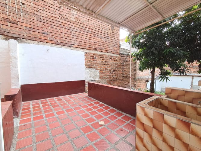 Casa de 9 alcobas en venta en La Milagrosa, Medellín, 350 m² · foto 6 de 24