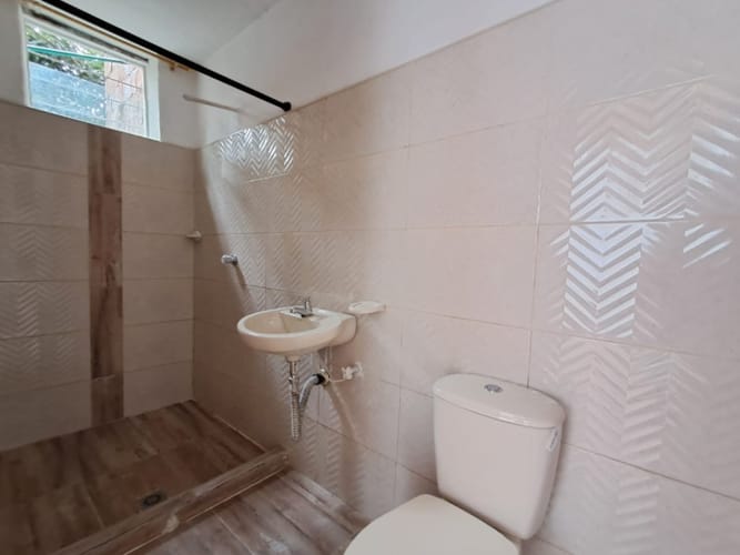 Casa de 9 alcobas en venta en La Milagrosa, Medellín, 350 m² · foto 12 de 24