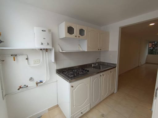Apartamento de 2 alcobas en arriendo en Perpetuo Socorro, Medellín, 60 m² · foto 2 de 13