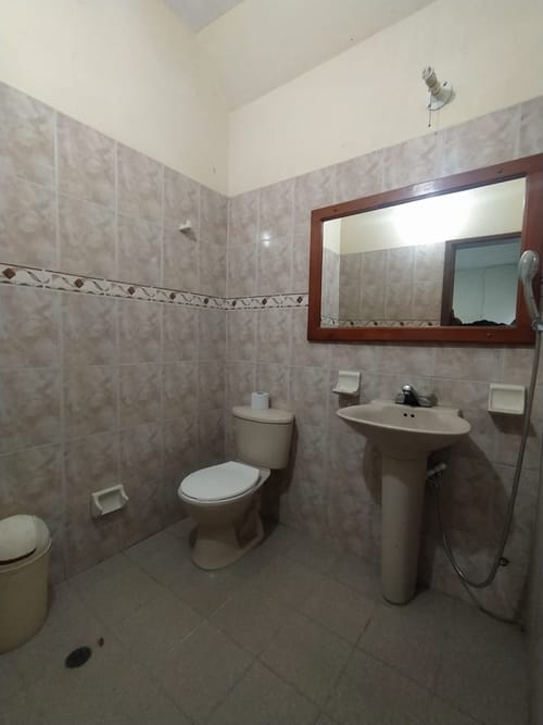 Casa de 8 alcobas en venta en Caobos, Cúcuta, 451 m² · foto 11 de 24