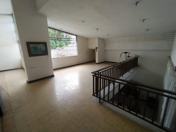 Casa de 8 alcobas en venta en Caobos, Cúcuta, 451 m² · foto 12 de 24