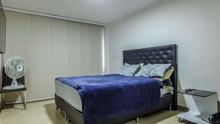 Apartamento de 3 alcobas en arriendo en El Poblado, Medellín, 147 m² · foto 10 de 16