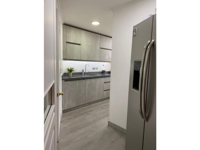 Apartamento de 3 alcobas en venta en Loma Del Campestre, Medellín, 129 m² · foto 14 de 24