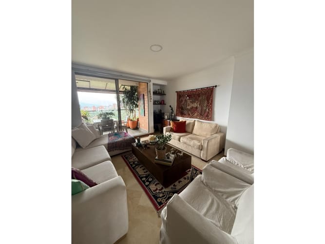 Apartamento de 3 alcobas en venta en Loma Del Campestre, Medellín, 129 m² · foto 23 de 24