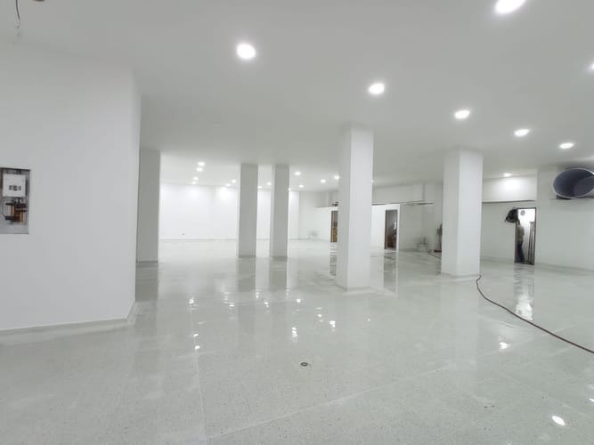 Local en arriendo en Suramérica, Itagüí, 500 m² · foto 2 de 6