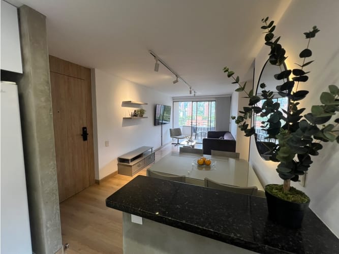 Apartamento de 2 alcobas en arriendo en Provenza, Medellín, 72 m² · foto 2 de 15
