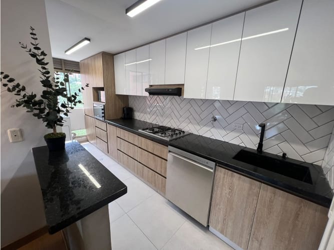 Apartamento de 2 alcobas en arriendo en Provenza, Medellín, 72 m² · foto 5 de 15