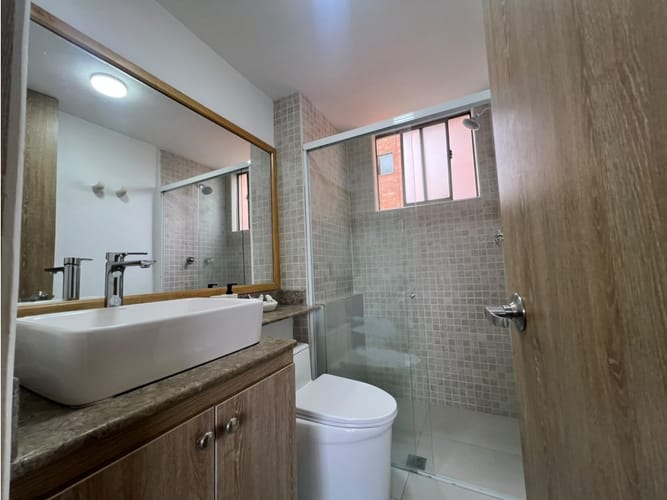 Apartamento de 2 alcobas en arriendo en Provenza, Medellín, 72 m² · foto 13 de 15