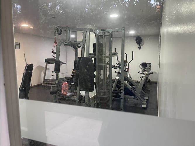 Apartamento de 3 alcobas en arriendo en Loma De Los Bernal, Medellín, 77 m² · foto 24 de 24