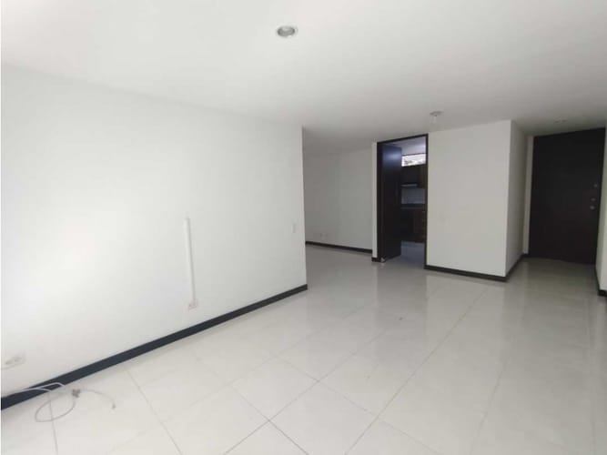 Apartamento de 3 alcobas en arriendo en Cd San Lucas, Envigado, 90 m² · foto 3 de 14
