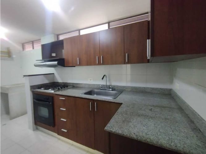 Apartamento de 3 alcobas en arriendo en Cd San Lucas, Envigado, 90 m² · foto 6 de 14