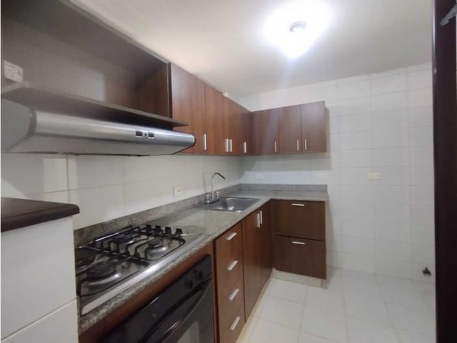 Apartamento de 3 alcobas en arriendo en Cd San Lucas, Envigado, 90 m² · foto 7 de 14