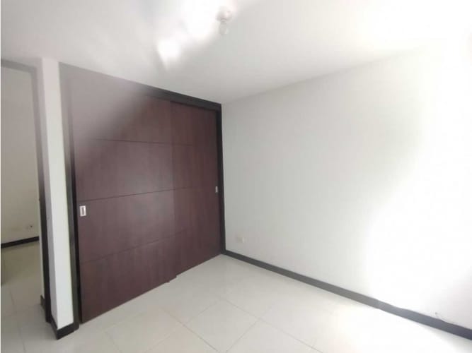 Apartamento de 3 alcobas en arriendo en Cd San Lucas, Envigado, 90 m² · foto 10 de 14
