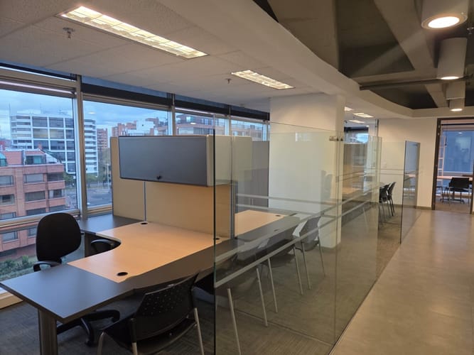 Oficina en Arriendo en Santa Barbara, Bogotá
