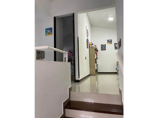 Casa de 4 alcobas en venta en El Castillo, Jamundí, 165 m² · foto 8 de 11