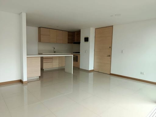 Apartamento de 3 alcobas en arriendo en Vegas De La Doctora, Sabaneta, 80 m² · foto 3 de 16