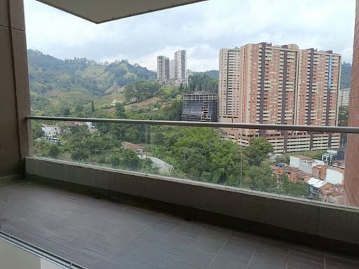 Apartamento de 3 alcobas en arriendo en Vegas De La Doctora, Sabaneta, 80 m² · foto 5 de 16