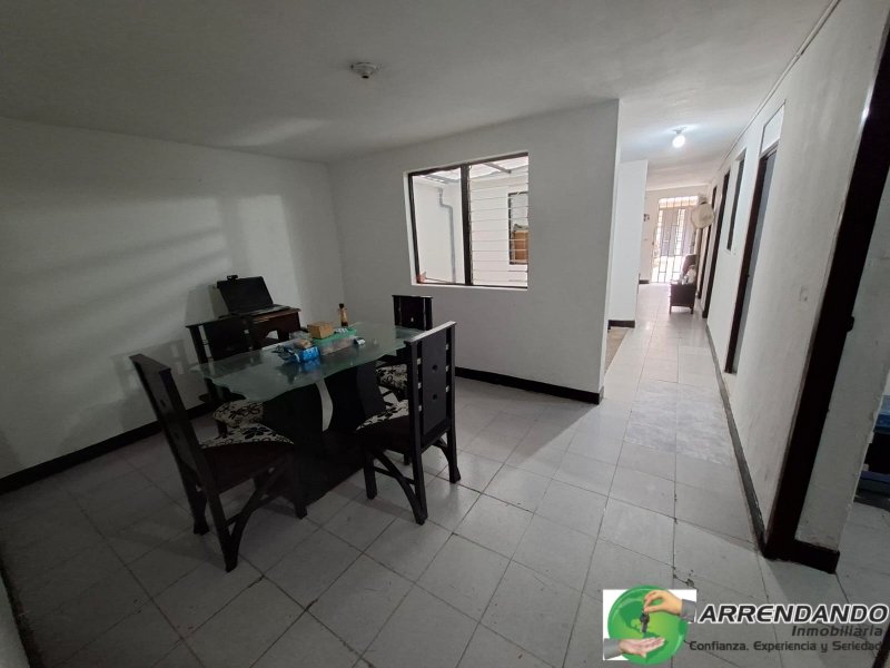 Apartamento en venta en Zona Industrial No. 1, Itagüí · foto 2 de 11