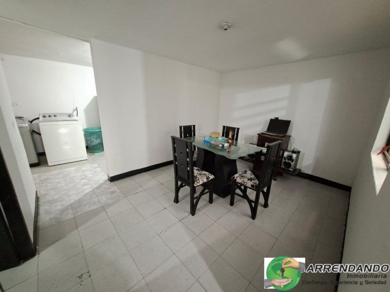 Apartamento en venta en Zona Industrial No. 1, Itagüí · foto 4 de 11