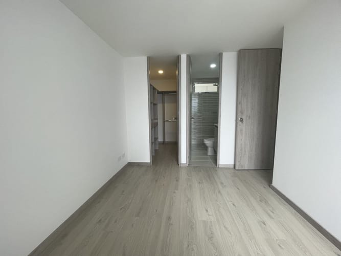 Apartamento de 2 alcobas en venta en Simon Bolivar, Envigado, 61 m² · foto 7 de 17