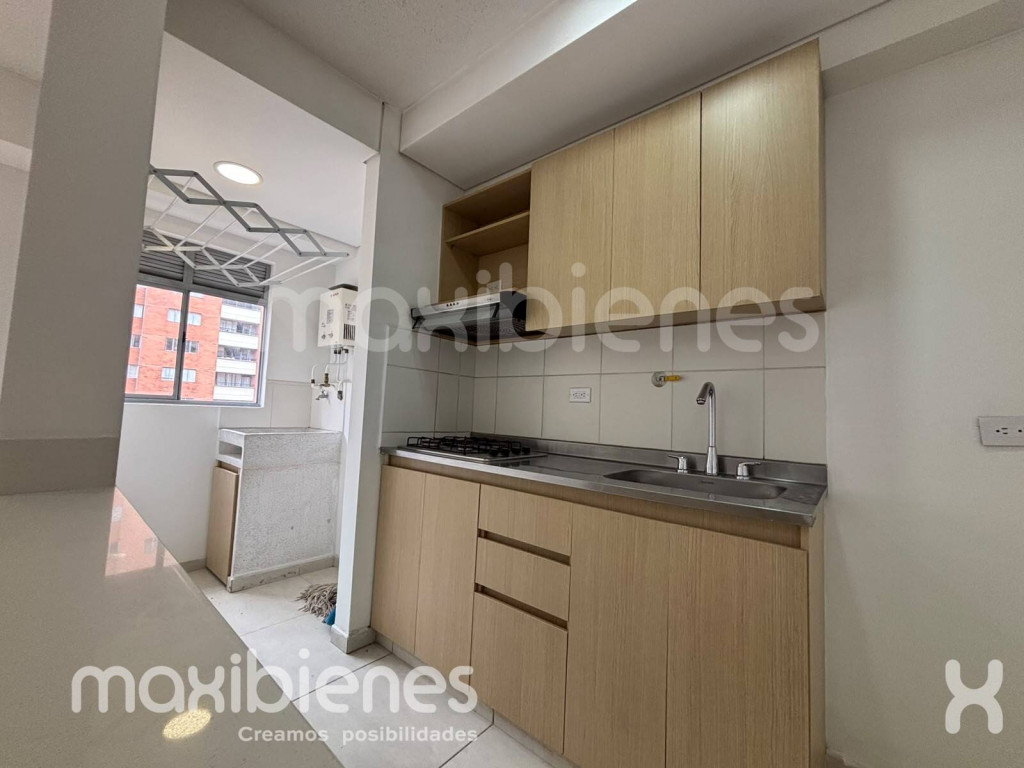 Apartamento en arriendo en Fatima, Envigado · foto 3 de 10