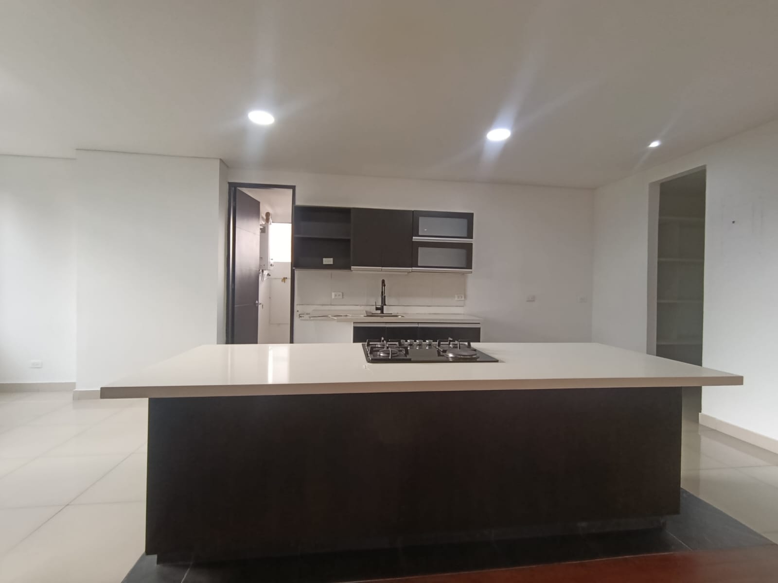 Apartamento en arriendo en El Poblado, Medellín · foto 5 de 20